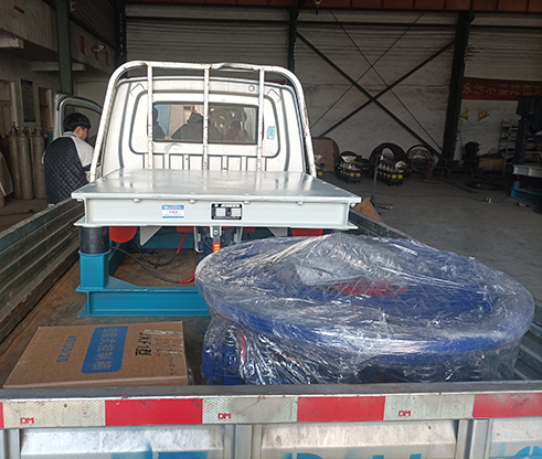 振動平臺、旋振篩底盤發貨