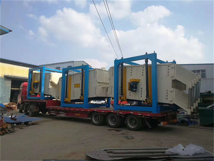 山西太原的某公司訂購(gòu)的康振機(jī)械振動(dòng)篩已發(fā)貨，由專車發(fā)送,預(yù)計(jì)三天后到達(dá)，請(qǐng)注意查收，雙方合作十分順利，康振機(jī)械機(jī)械期待與您下次合作.