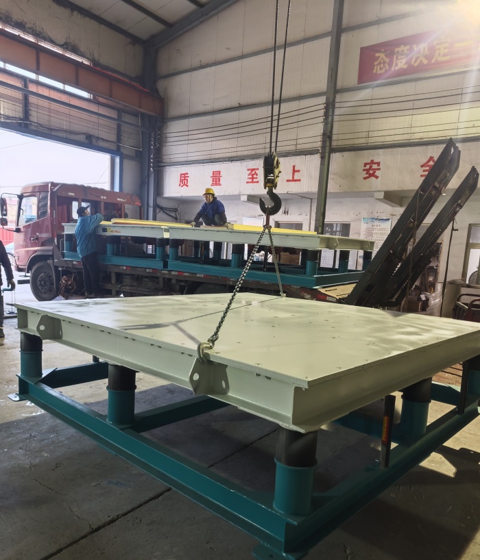客戶定制第二批振動平臺發(fā)貨